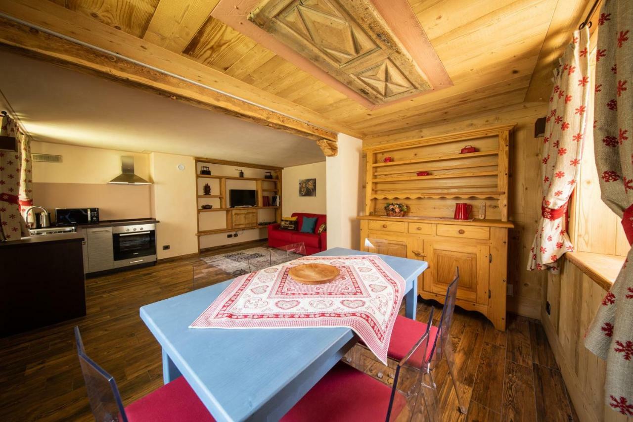 Casa Vacanze Petit Haury - Alloggi Ad Uso Turistico Vda Arvier N 0039 E N 0040 - Buitenkant foto